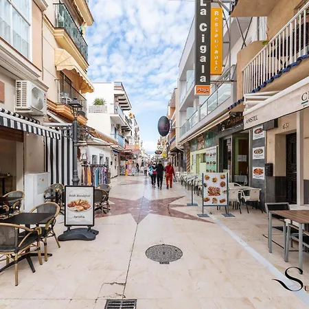 50 Meters From The Beach, 1 Bedroom With Parking Torremolinos