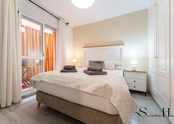 50 Meters From The Beach, 1 Bedroom With Parking