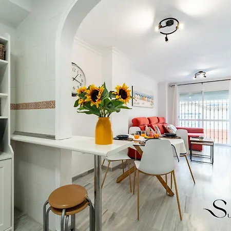 Apartment 50 Meters From The Beach, 1 Bedroom With Parking