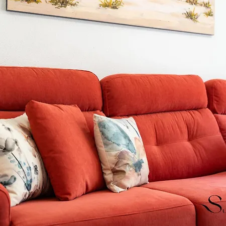 Apartment 50 Meters From The Beach, 1 Bedroom With Parking *