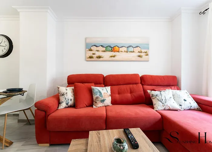 Apartment 50 Meters From The Beach, 1 Bedroom With Parking