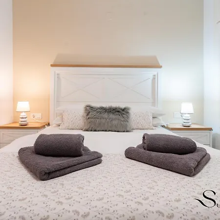 50 Meters From The Beach, 1 Bedroom With Parking * Τορρεμολίνος