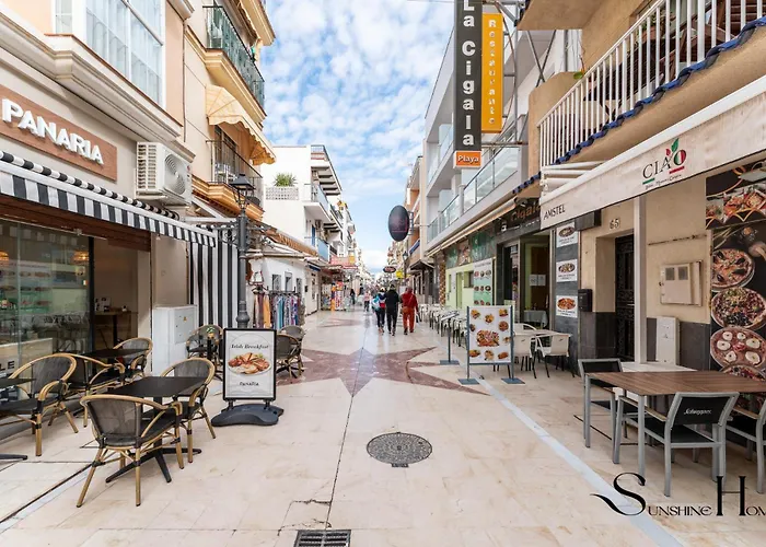 50 Meters From The Beach, 1 Bedroom With Parking Torremolinos