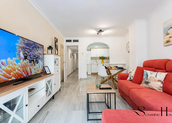 50 Meters From The Beach, 1 Bedroom With Parking Lägenhet